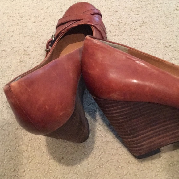 Aldo Wedge Shoes - Picture 5 of 5